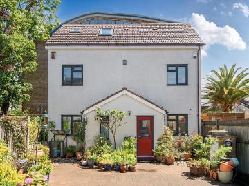 4 bedroom house for sale