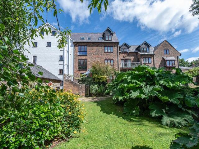 4 bedroom house for sale