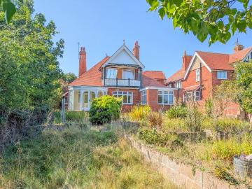 East Lindsey, East of England - Garden
