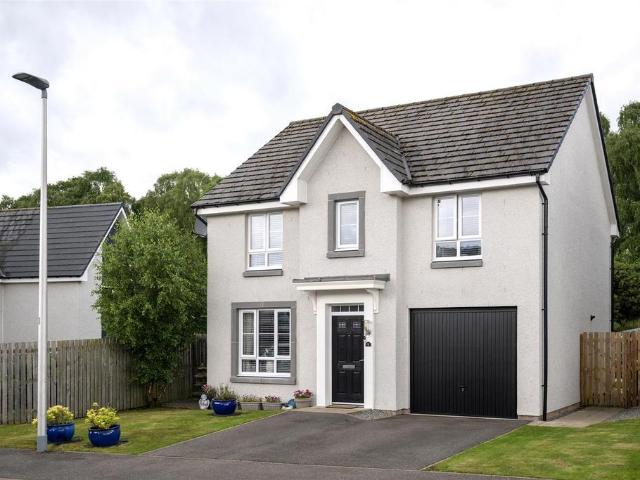4 bedroom house for sale