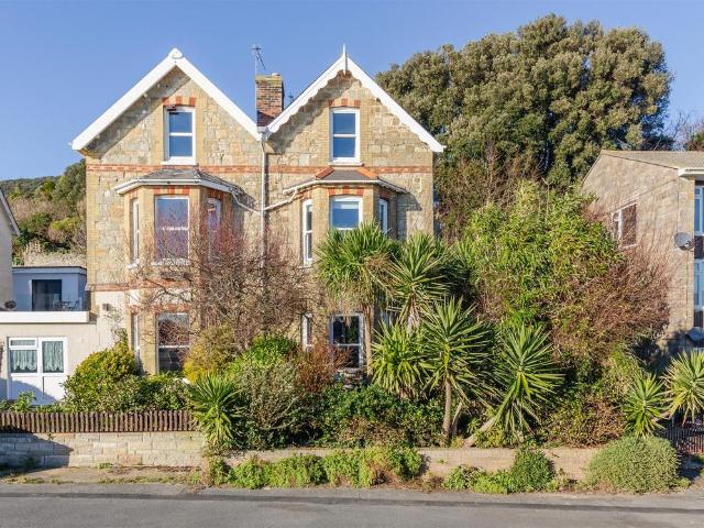 5 bedroom house for sale
