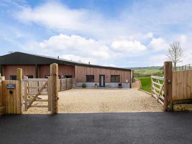 4 bedroom bungalow for sale