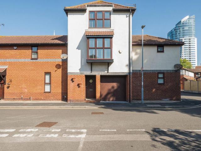 4 bedroom house for sale