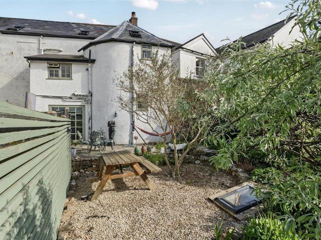 4 bedroom house for sale