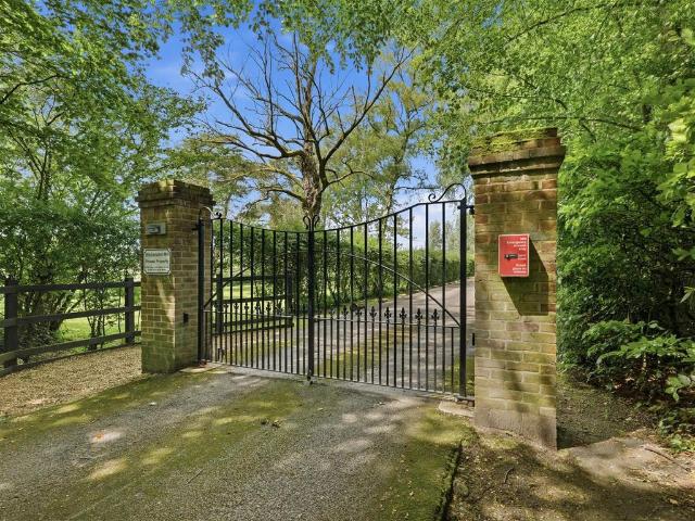 4 bedroom house for sale