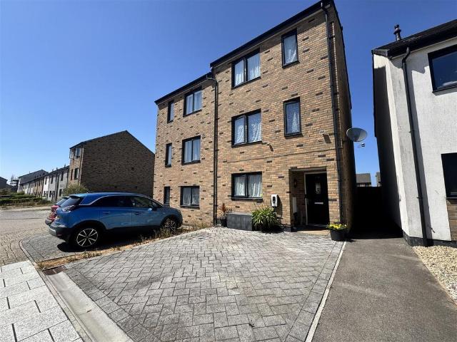 4 bedroom house for sale