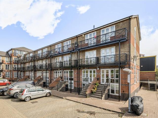 4 bedroom house for sale