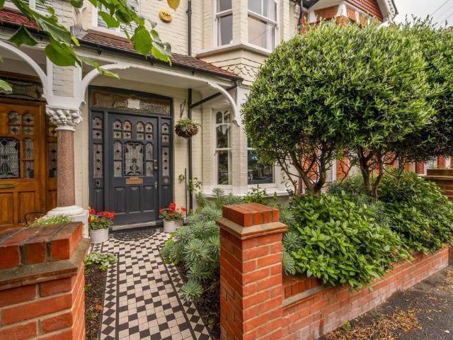 4 bedroom house for sale