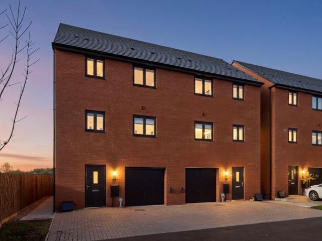 4 bedroom house for sale