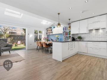 Southfields, SW18, Battersea Reach, London, Greater London