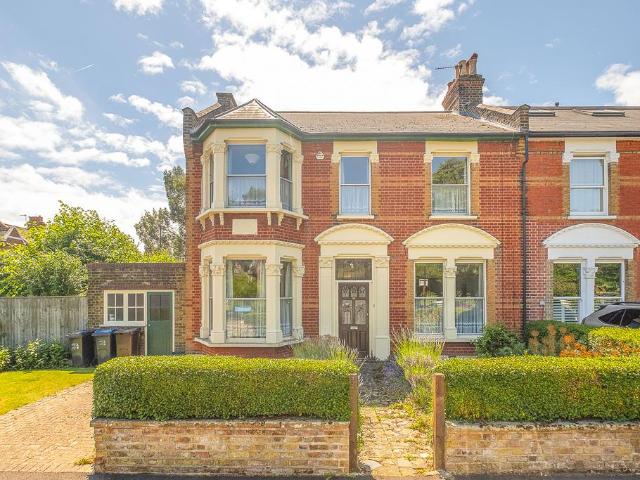 4 bedroom house for sale