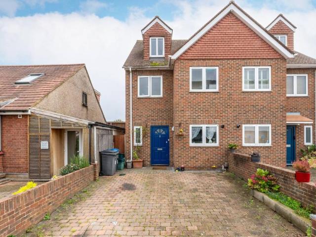 4 bedroom house for sale