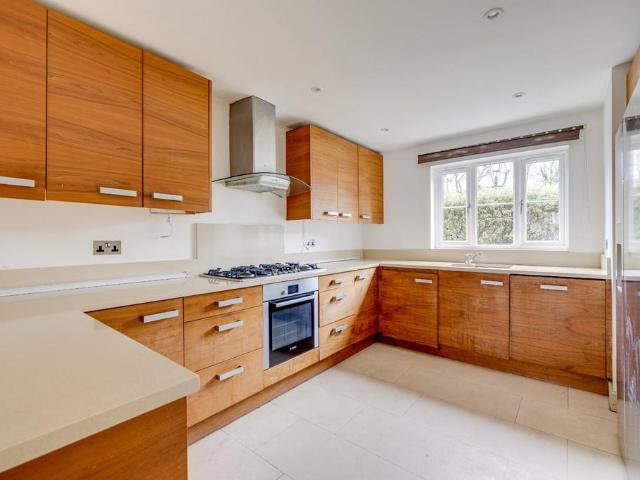 4 bedroom house for sale