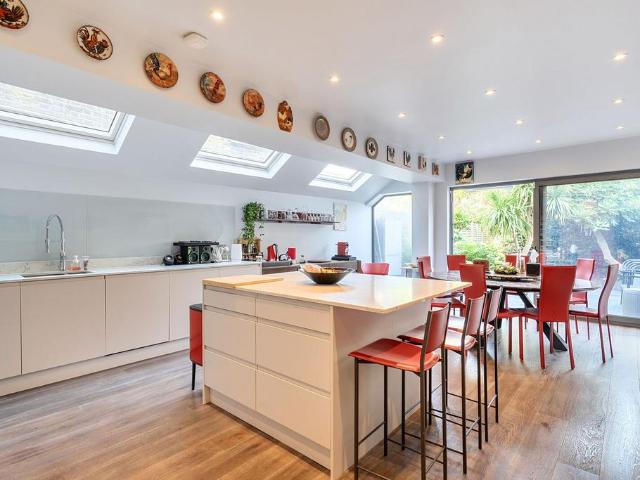 4 bedroom house for sale