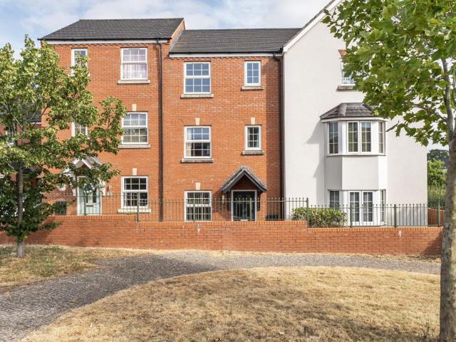4 bedroom house for sale