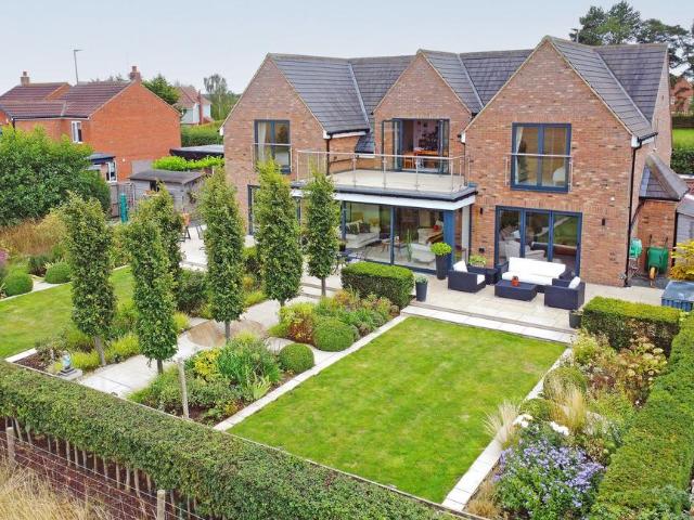 4 bedroom house for sale
