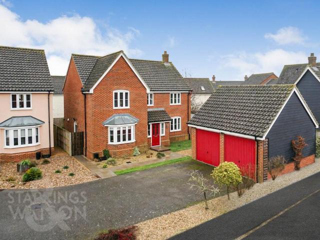 4 bedroom detached house for sale