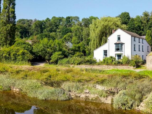 4 bedroom house for sale