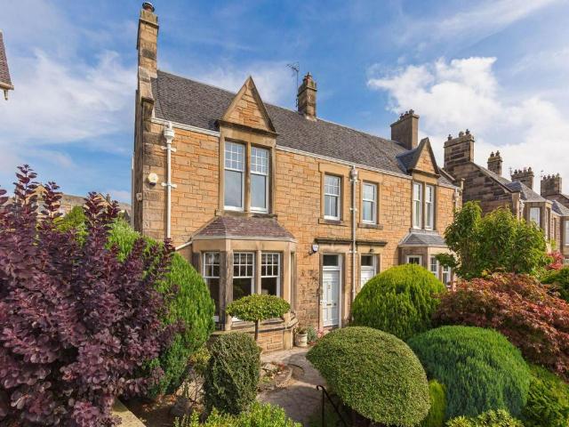 4 bedroom house for sale