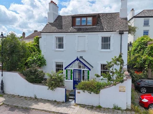 4 bedroom house for sale