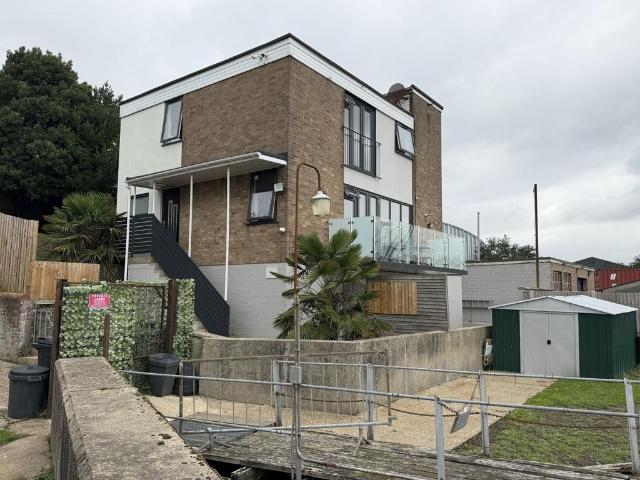 4 bedroom house for sale