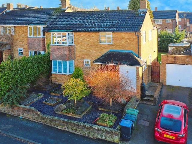 4 bedroom semi detached house for sale