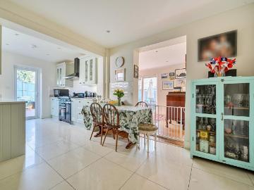 4 bedroom house for sale