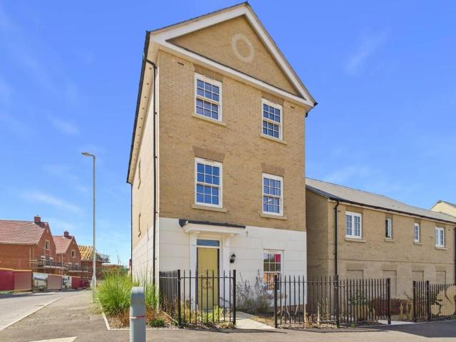 4 bedroom house for sale