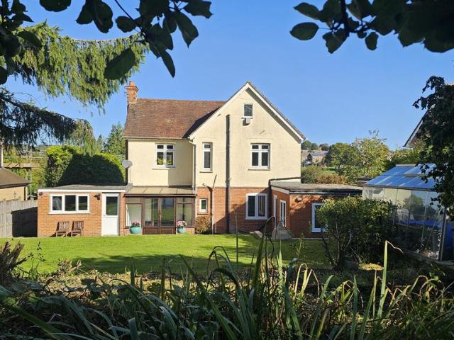 4 bedroom house for sale