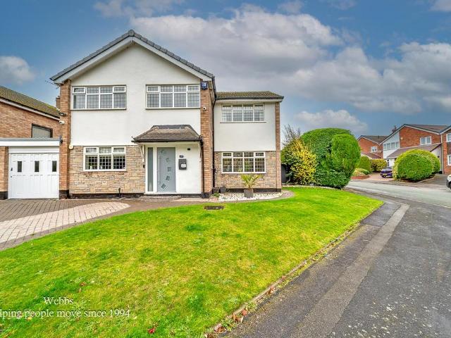 4 bedroom detached house for sale