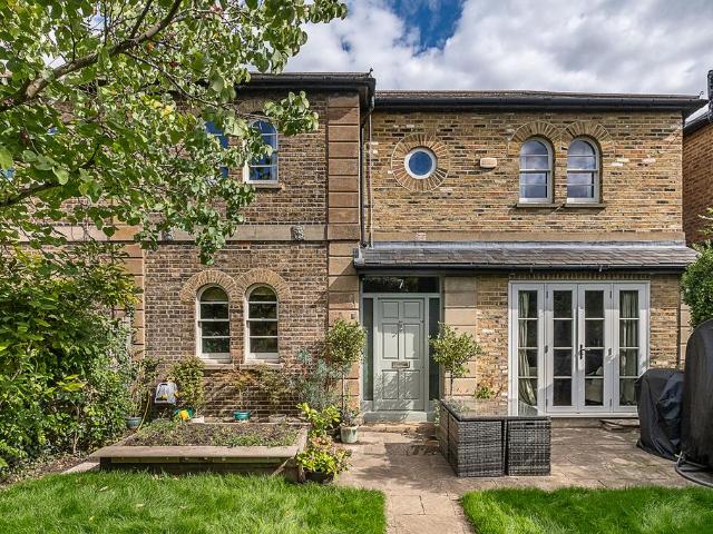4 bedroom house for sale