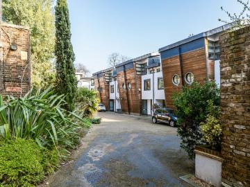 4 bedroom house for sale