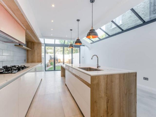 4 bedroom house for sale