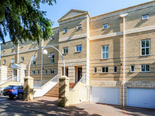 4 bedroom house for sale