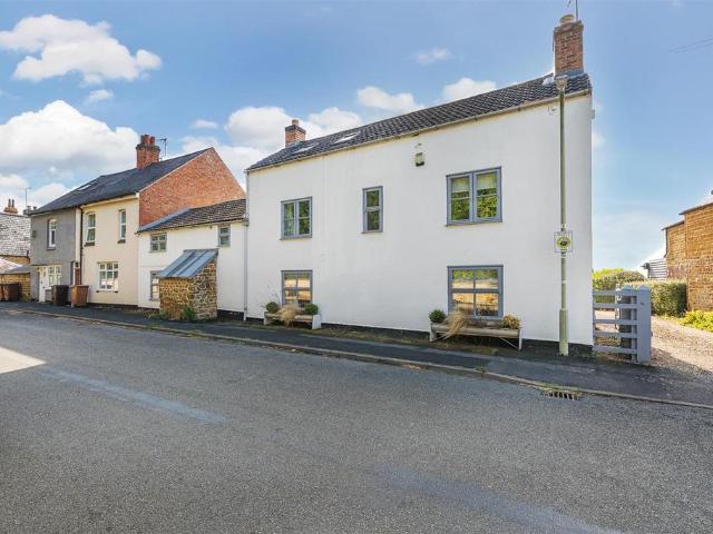 4 bedroom house for sale