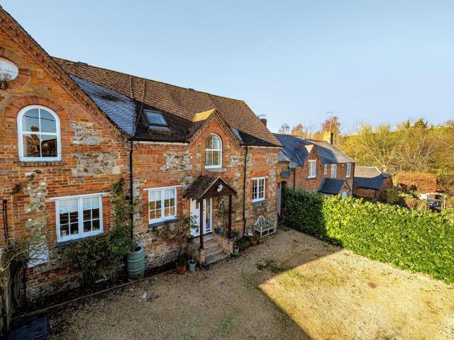 4 bedroom mews for sale