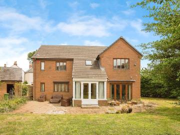 4 bedroom house for sale