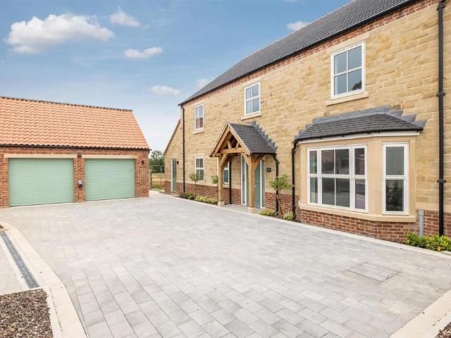 5 bedroom house for sale