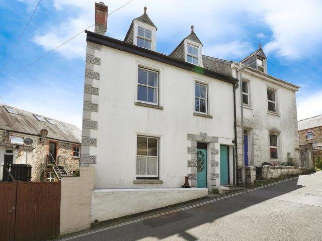 4 bedroom house for sale