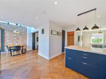 4 bedroom house for sale