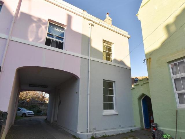 4 bedroom house for sale