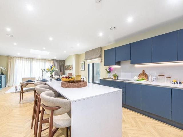 4 bedroom house for sale
