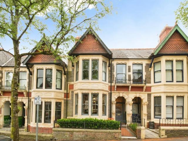 4 bedroom house for sale
