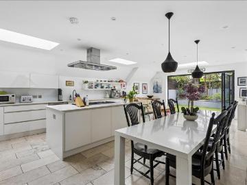 4 bedroom house for sale