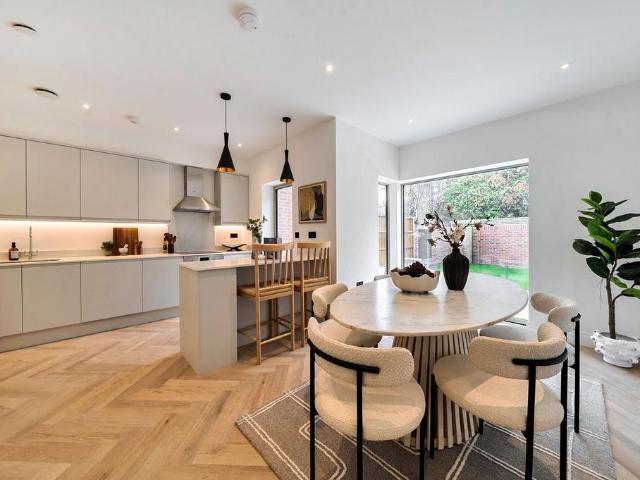 4 bedroom house for sale