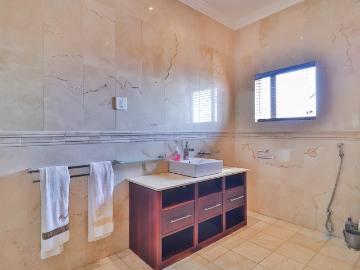 4 Bedroom House For Sale in Cashan