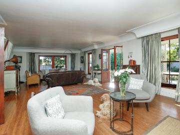 4 Bedroom House For Sale in Claremont Upper