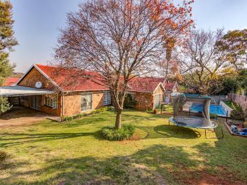 4 Bedroom House For Sale in Croydon