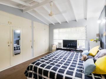 4 Bedroom House For Sale in Amanzimtoti