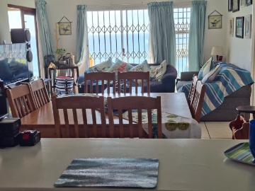 4 Bedroom House For Sale in Amanzimtoti
